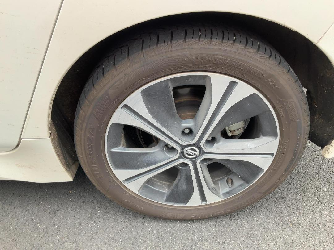 Photo '11' of Nissan Leaf Leaf