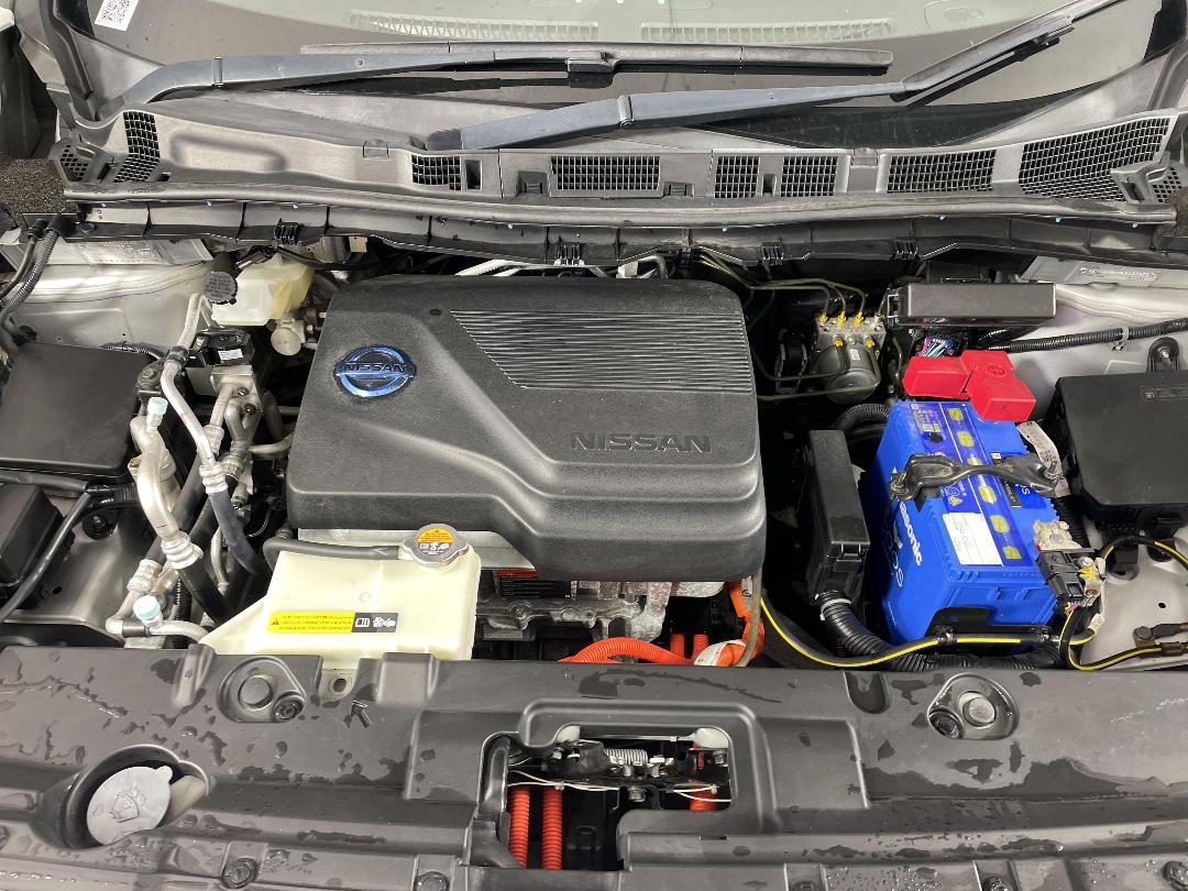 Photo '13' of Nissan Leaf