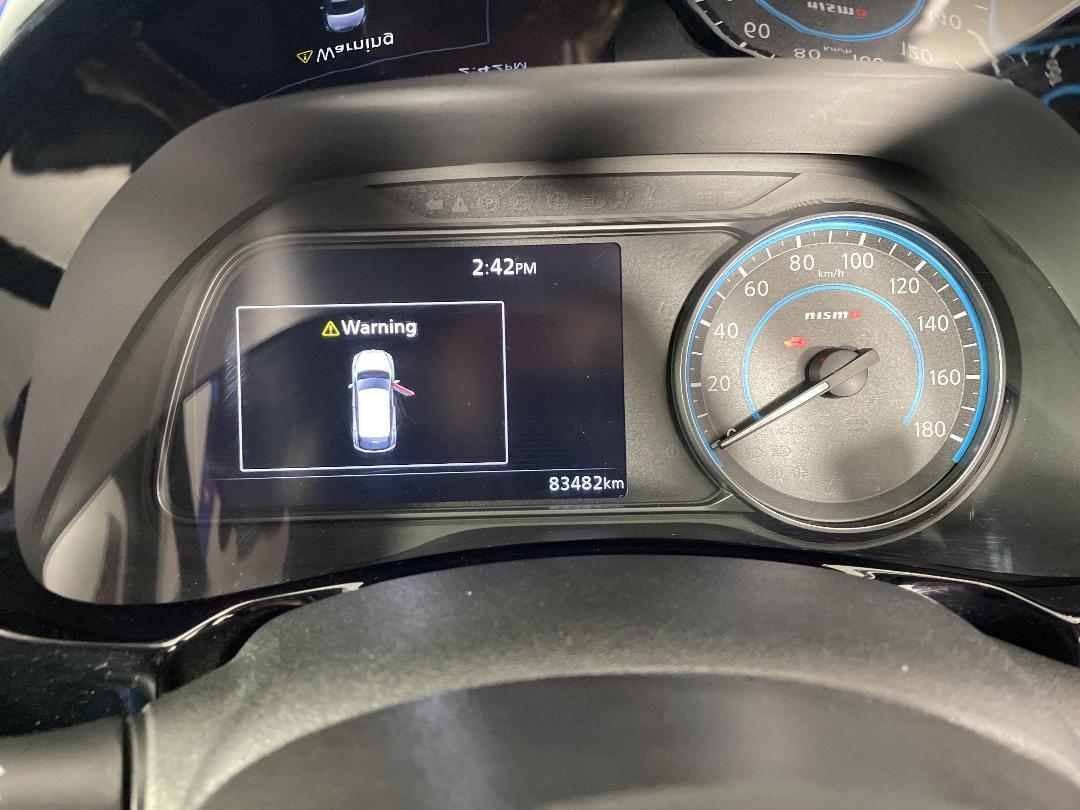 Photo '21' of Nissan Leaf