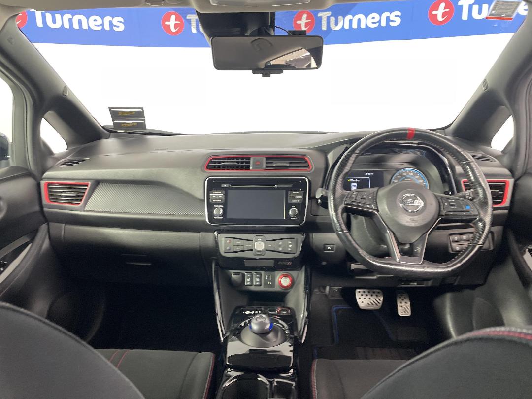 Photo '17' of Nissan Leaf