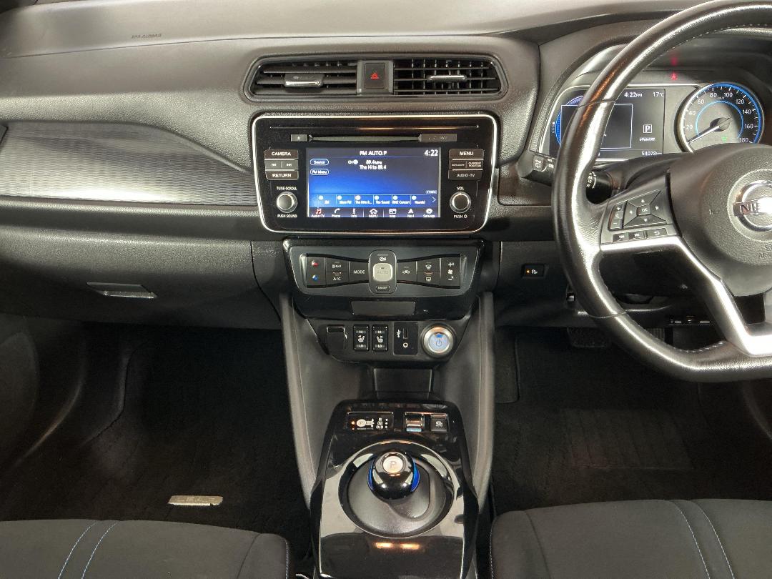 Photo '18' of Nissan Leaf