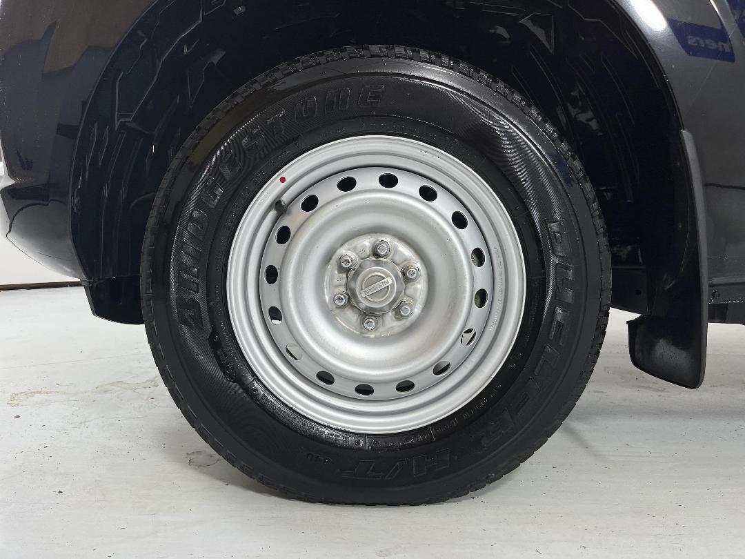 Photo '10' of Nissan Navara