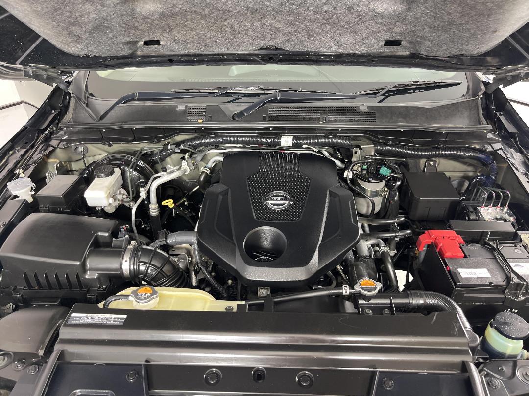 Photo '13' of Nissan Navara