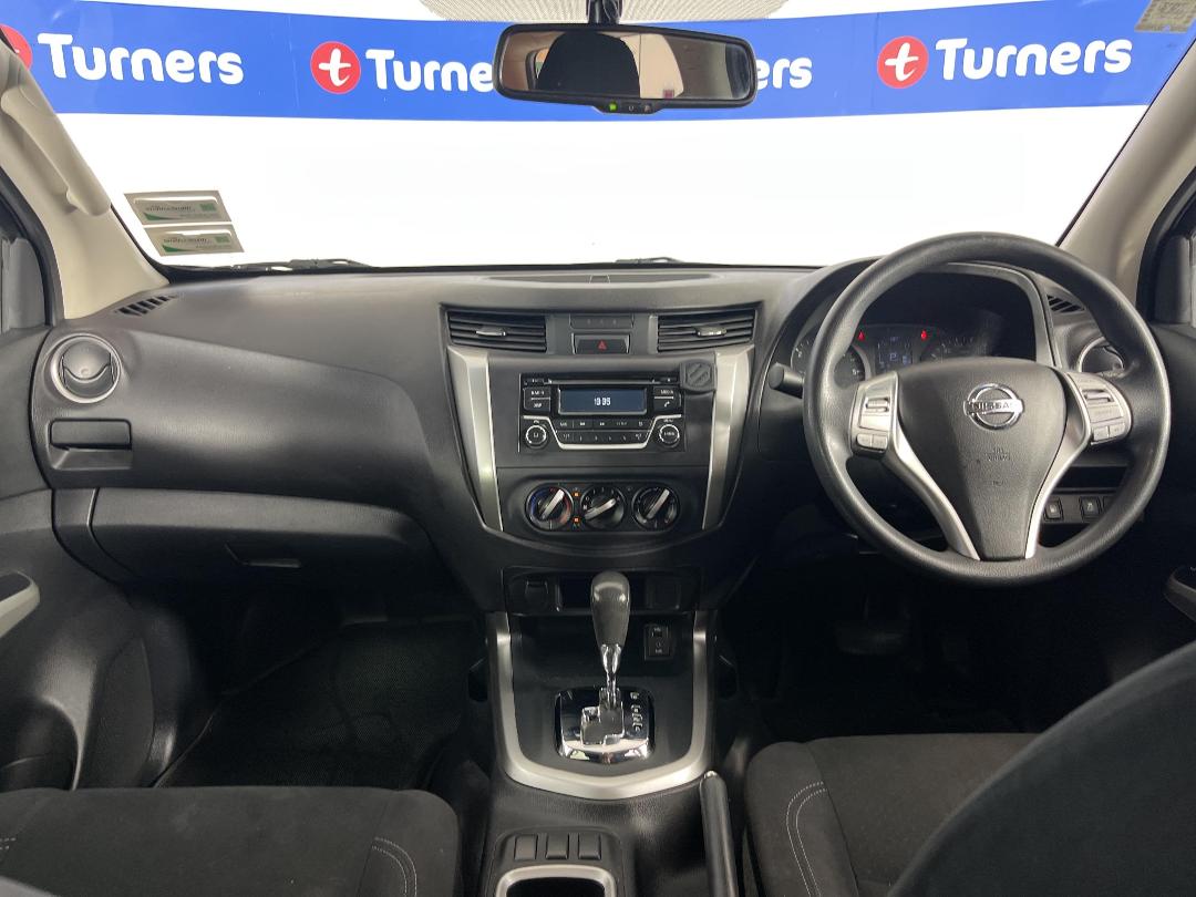 Photo '16' of Nissan Navara