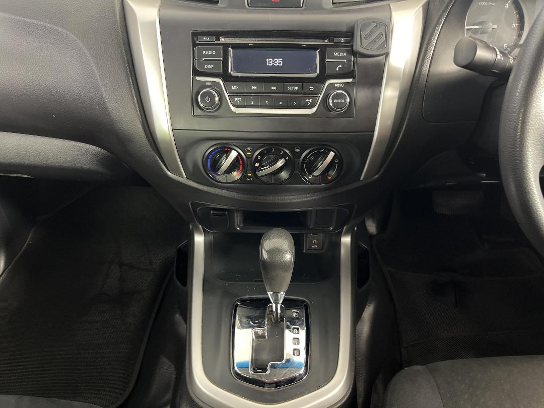 Photo '17' of Nissan Navara