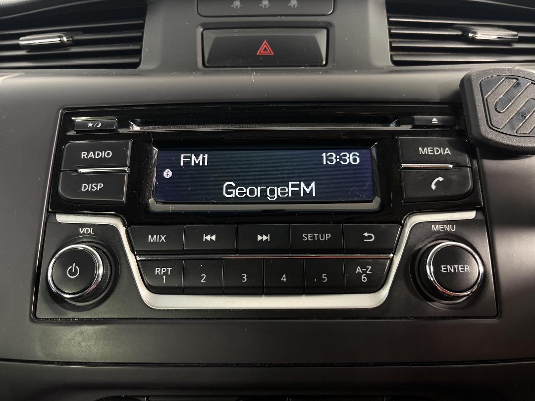 Photo '24' of Nissan Navara