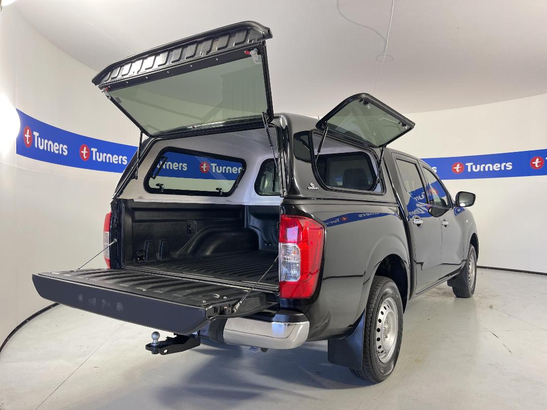 Photo '28' of Nissan Navara