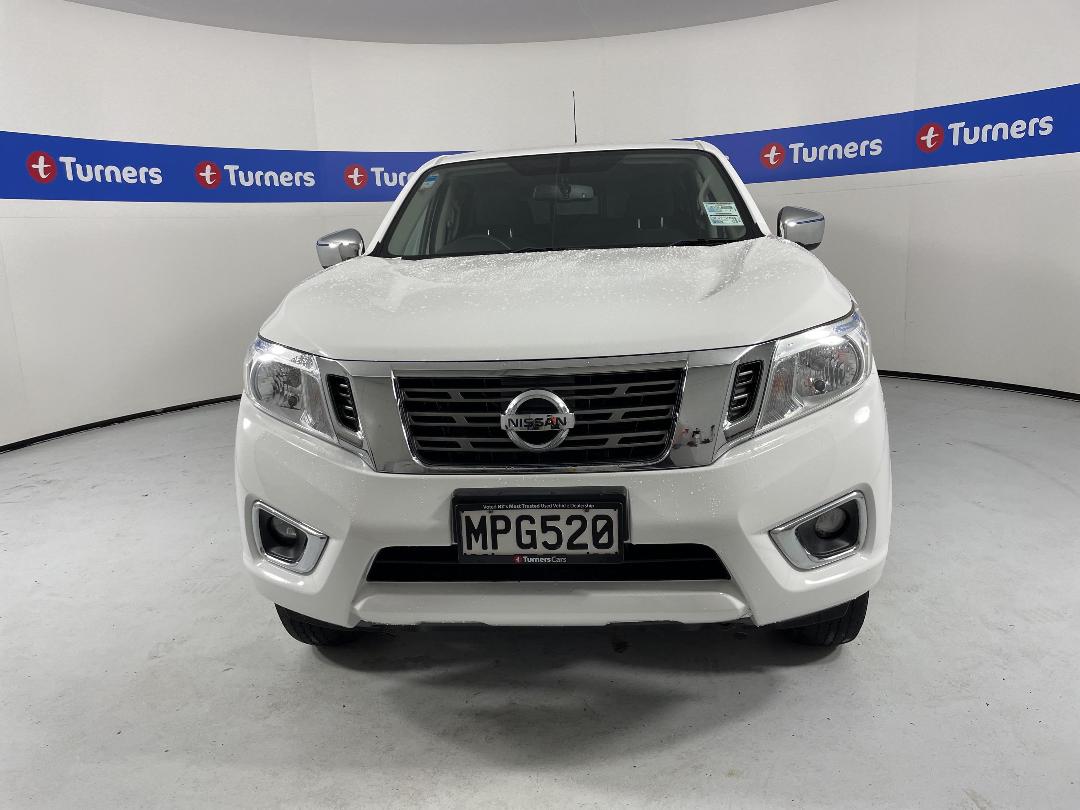 Photo '2' of Nissan Navara