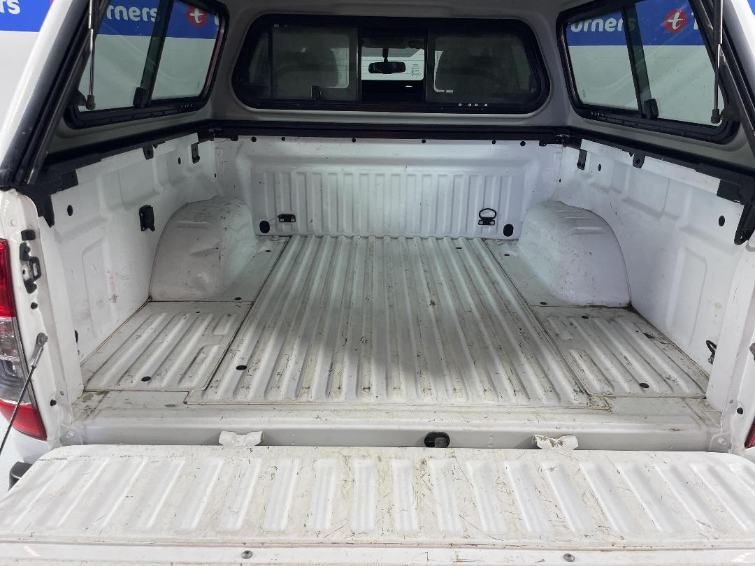 Photo '14' of Nissan Navara