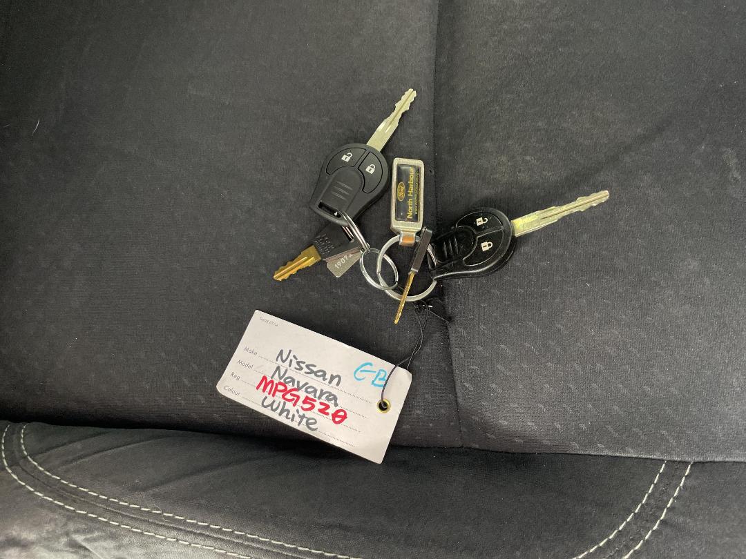 Photo '22' of Nissan Navara