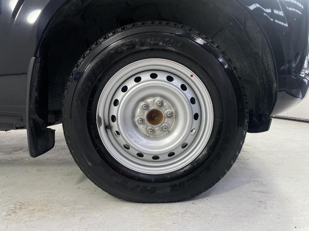 Photo '9' of Nissan Navara