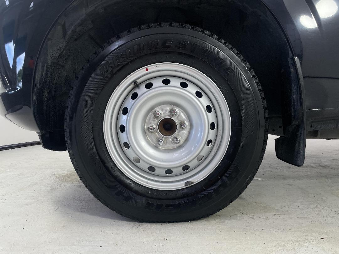 Photo '10' of Nissan Navara