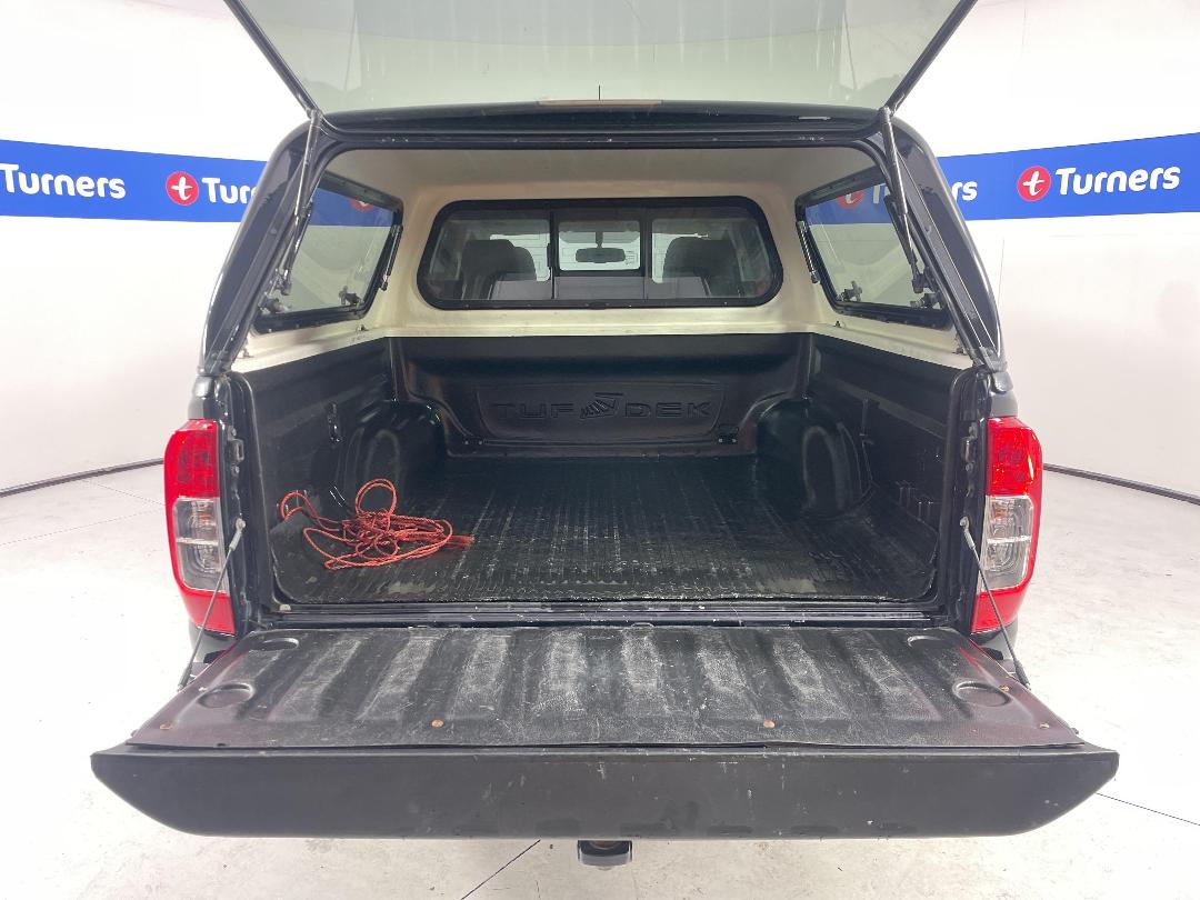 Photo '14' of Nissan Navara