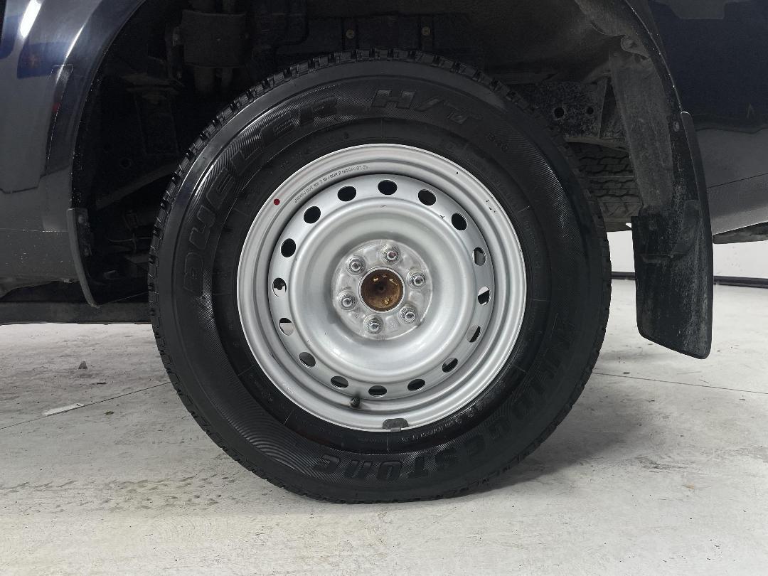 Photo '11' of Nissan Navara