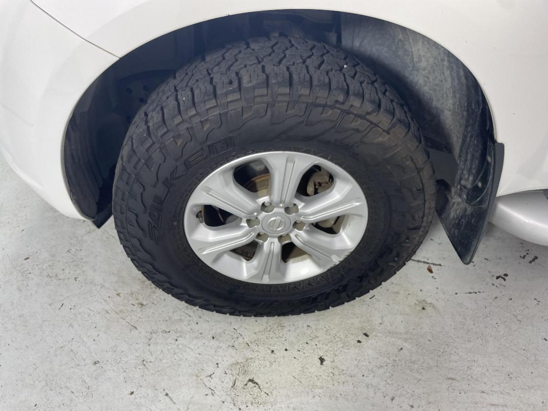 Photo '10' of Nissan Navara