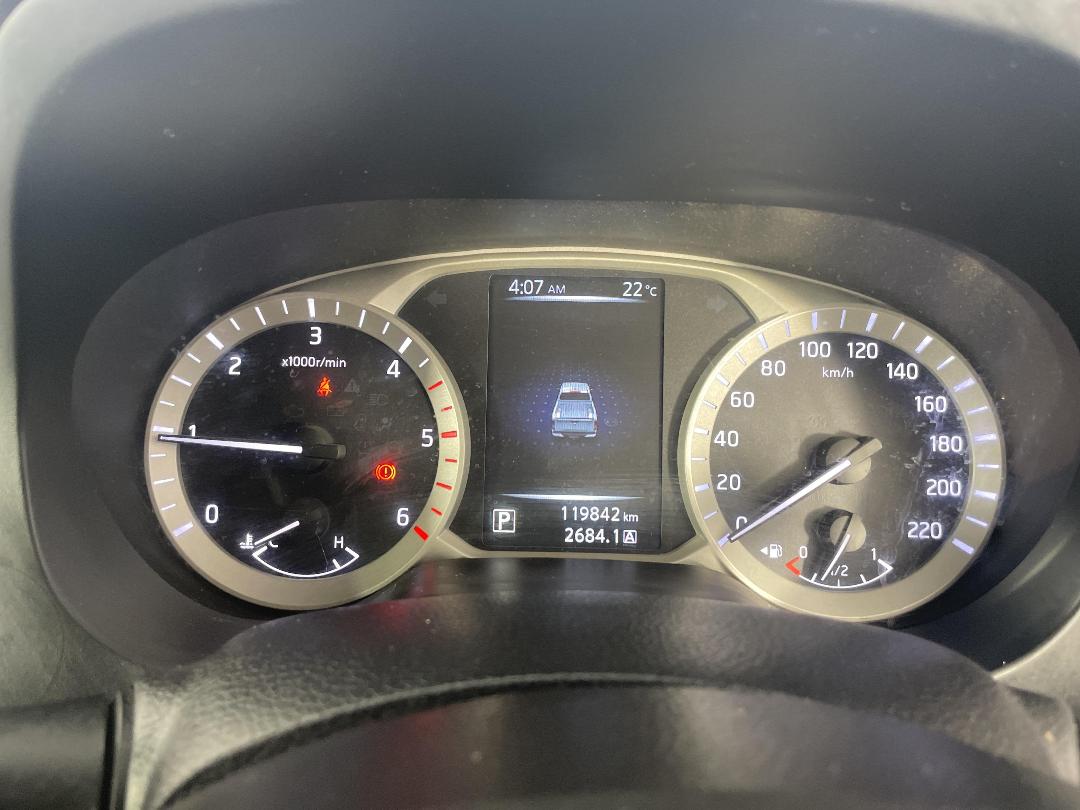 Photo '21' of Nissan Navara