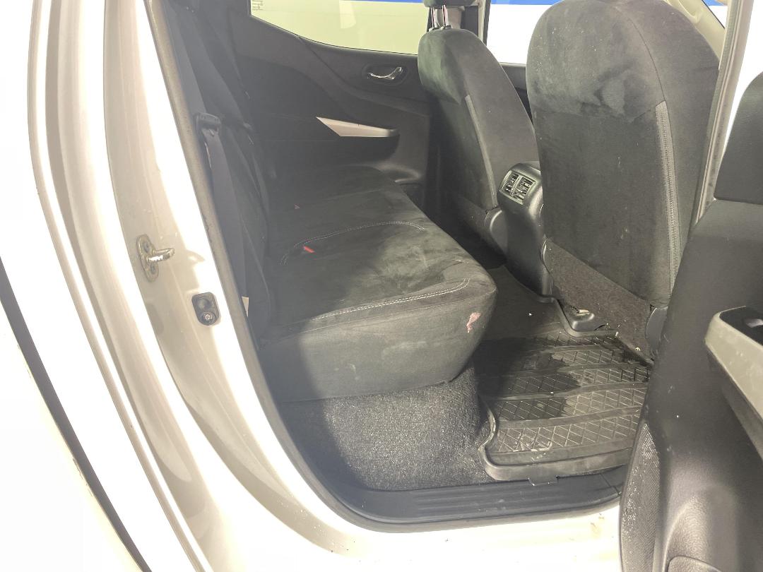 Photo '20' of Nissan Navara