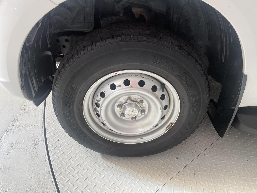 Photo '10' of Nissan Navara