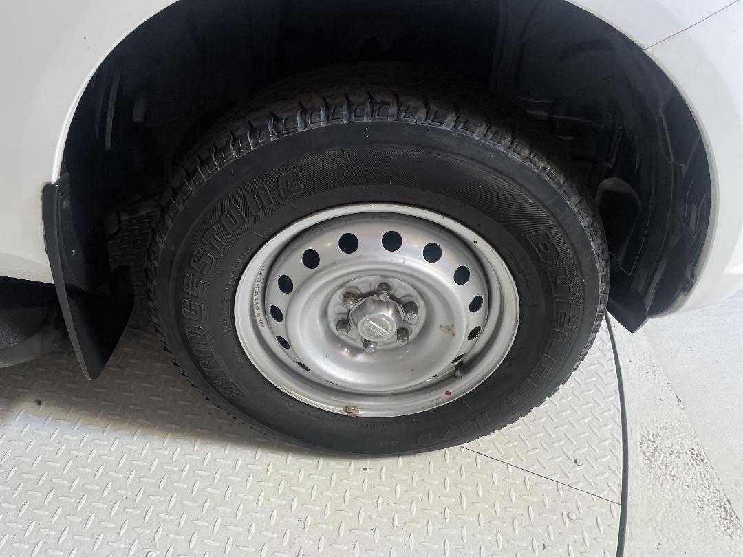 Photo '9' of Nissan Navara