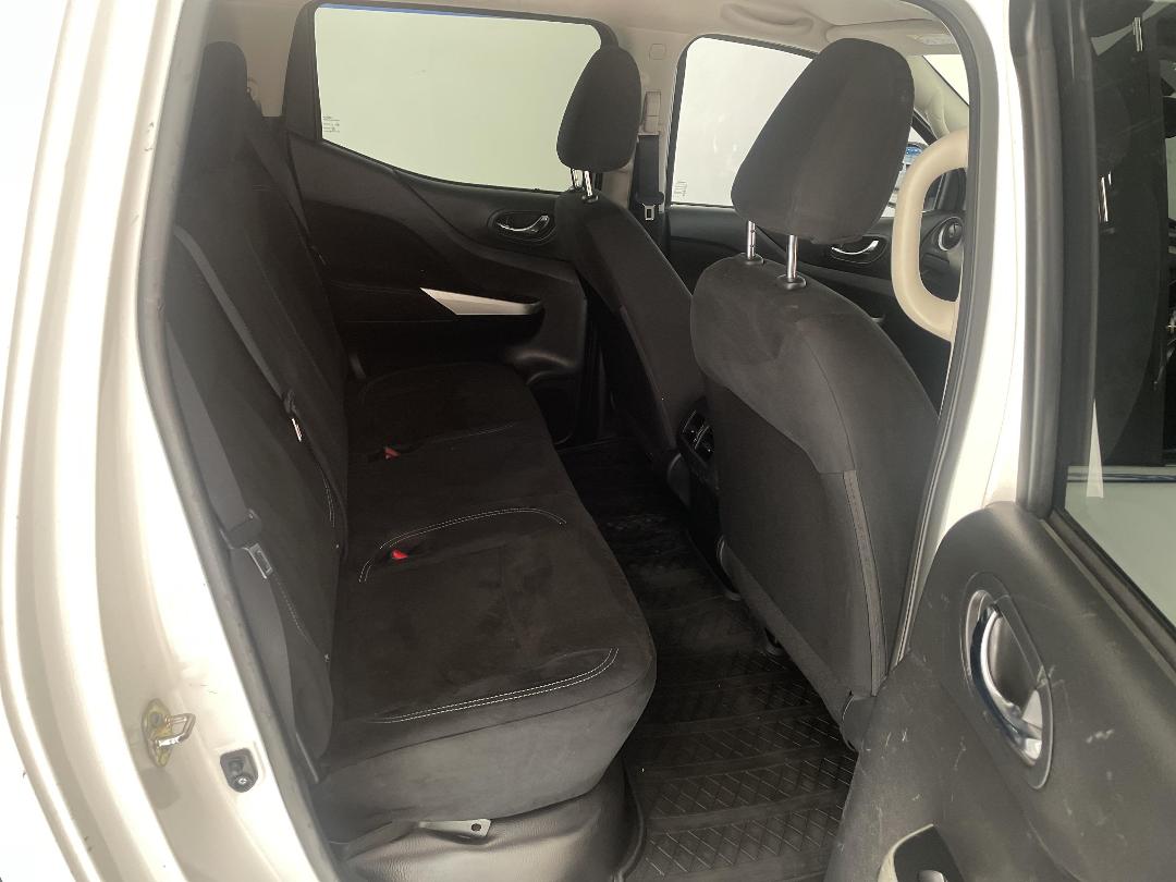 Photo '20' of Nissan Navara