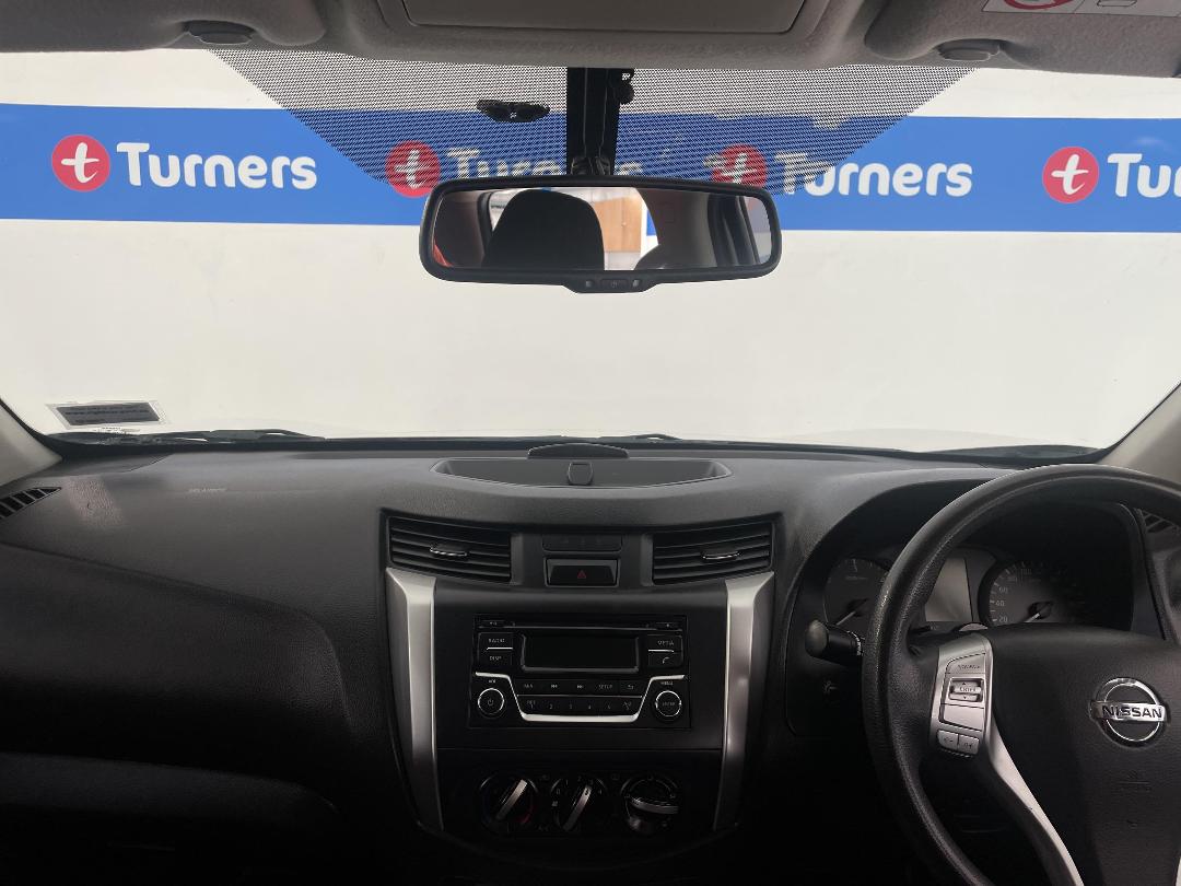 Photo '17' of Nissan Navara