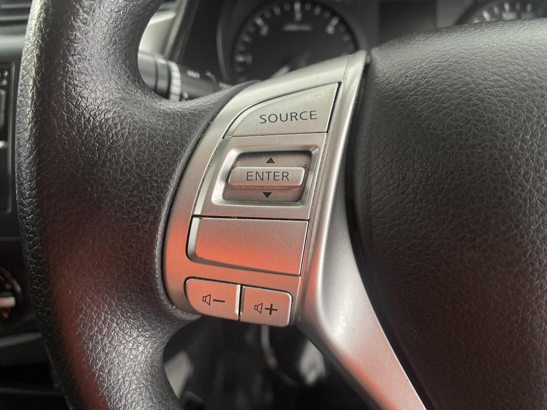 Photo '26' of Nissan Navara