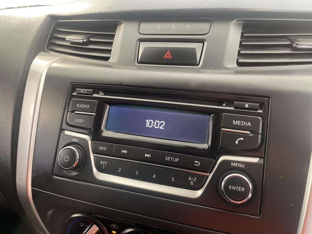 Photo '29' of Nissan Navara