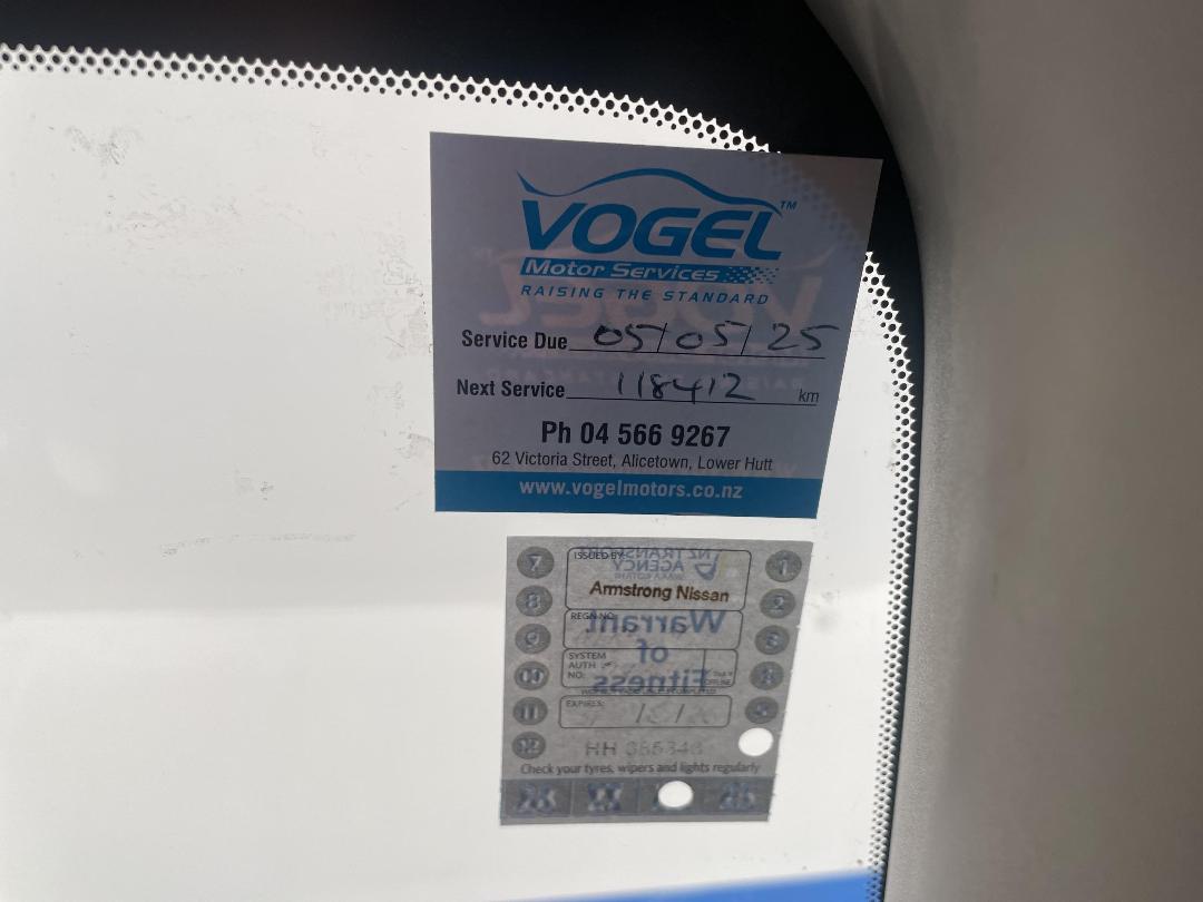 Photo '33' of Nissan Navara