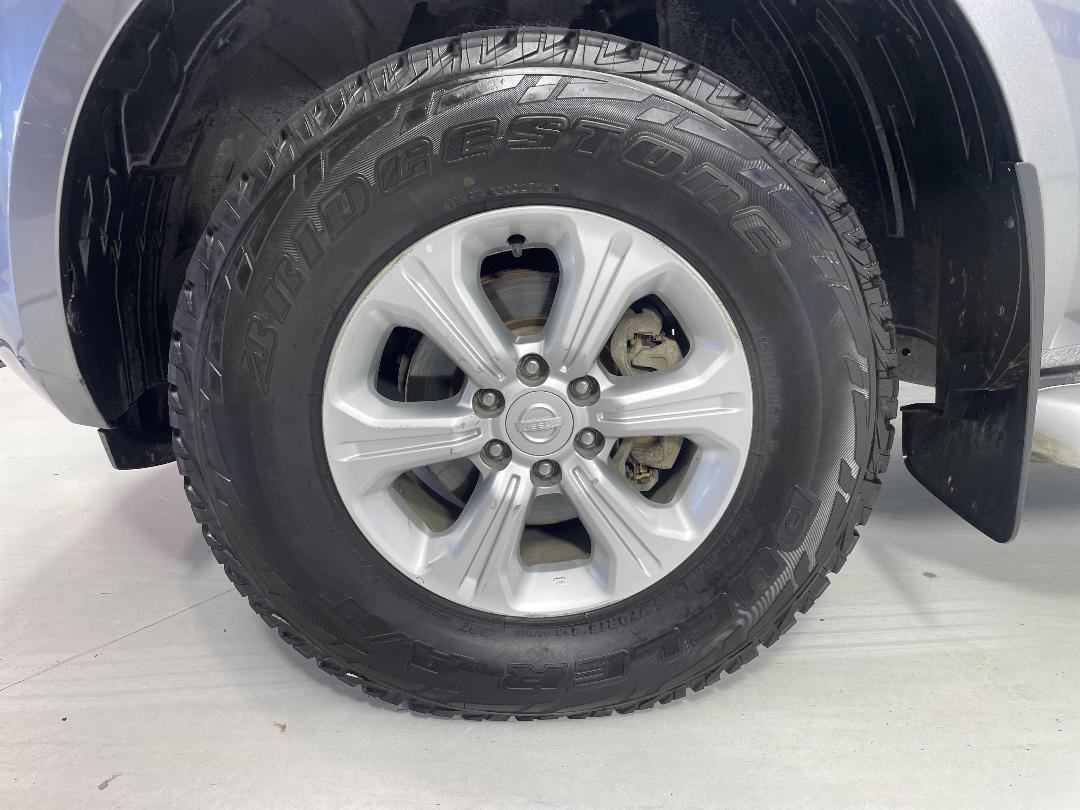 Photo '10' of Nissan Navara