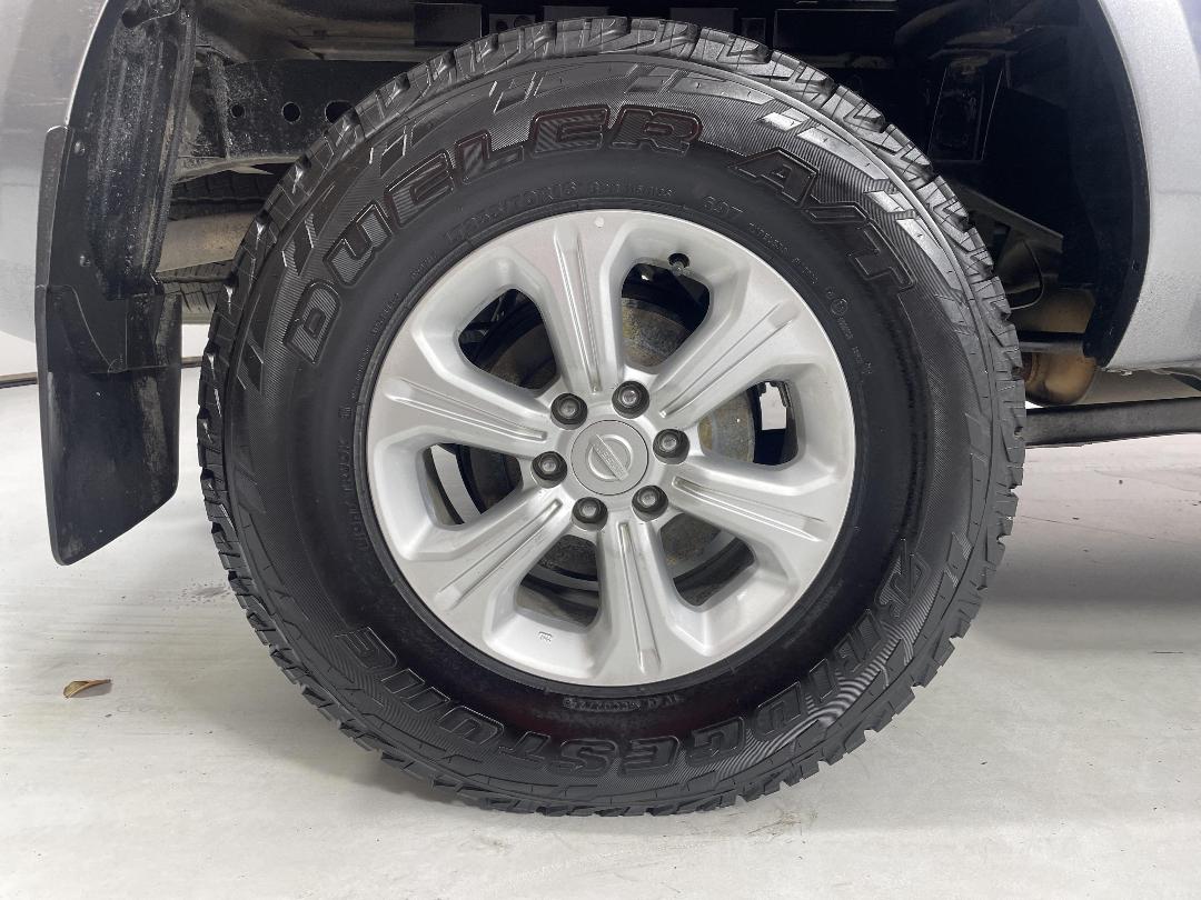 Photo '12' of Nissan Navara