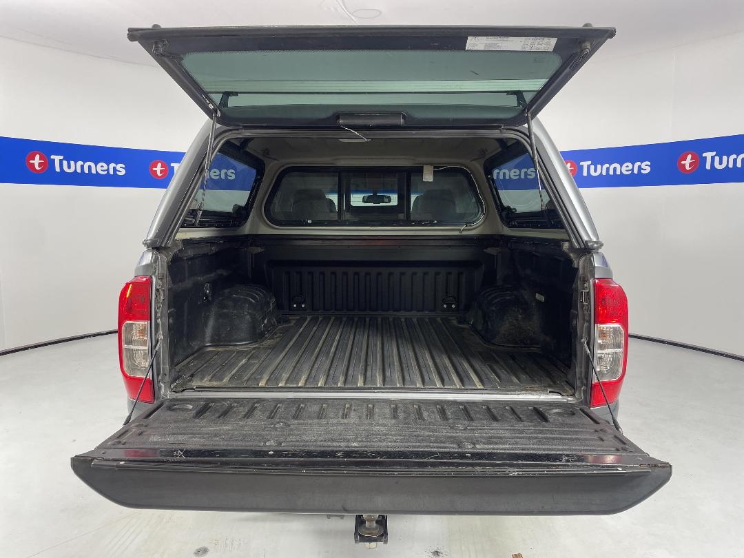 Photo '14' of Nissan Navara