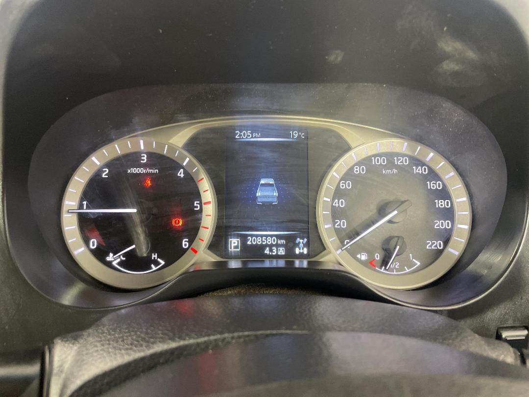 Photo '21' of Nissan Navara