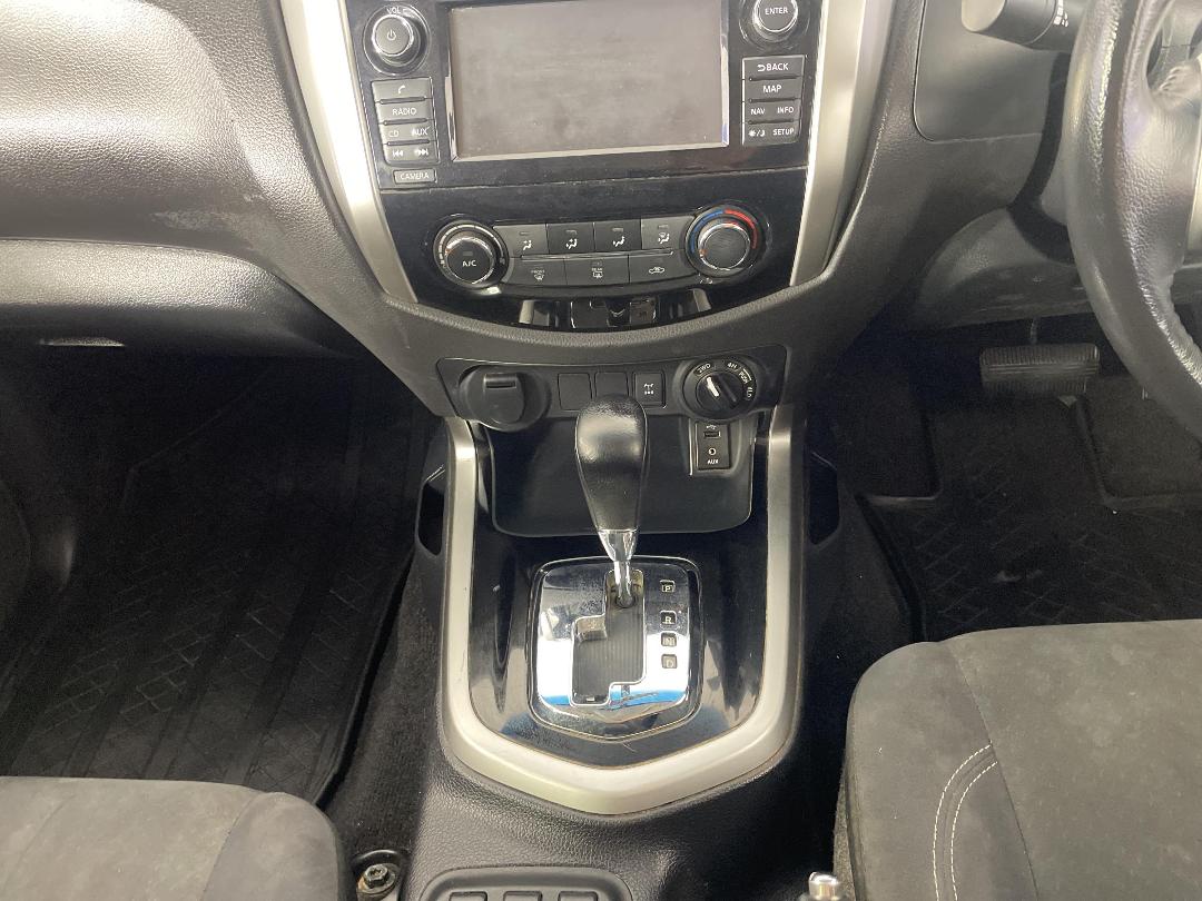 Photo '18' of Nissan Navara