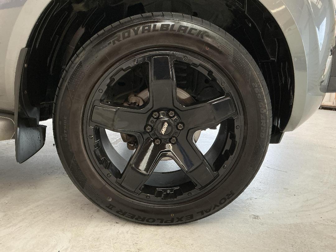 Photo '9' of Nissan Navara