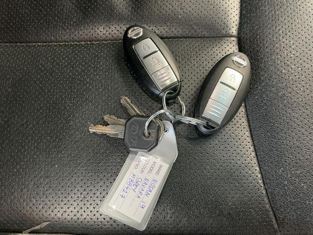 Photo '22' of Nissan Navara