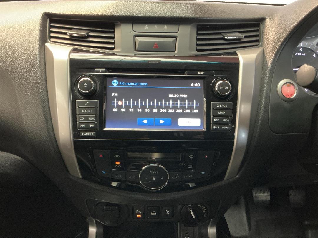 Photo '18' of Nissan Navara