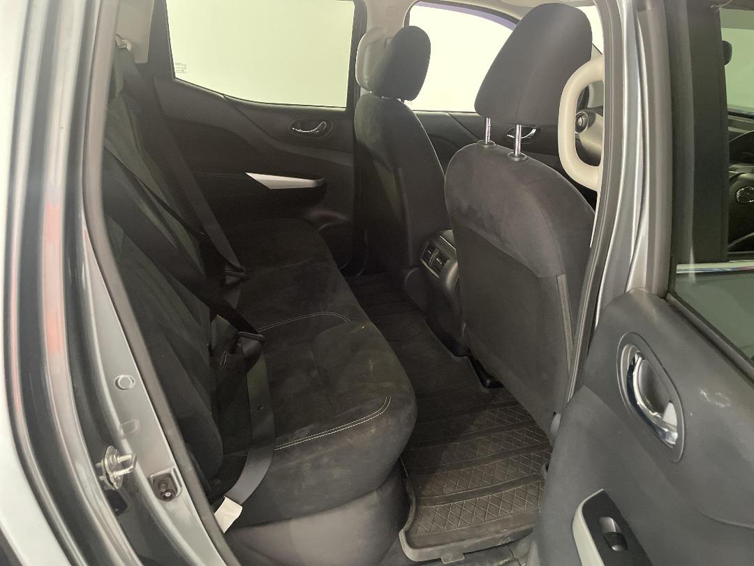 Photo '20' of Nissan Navara