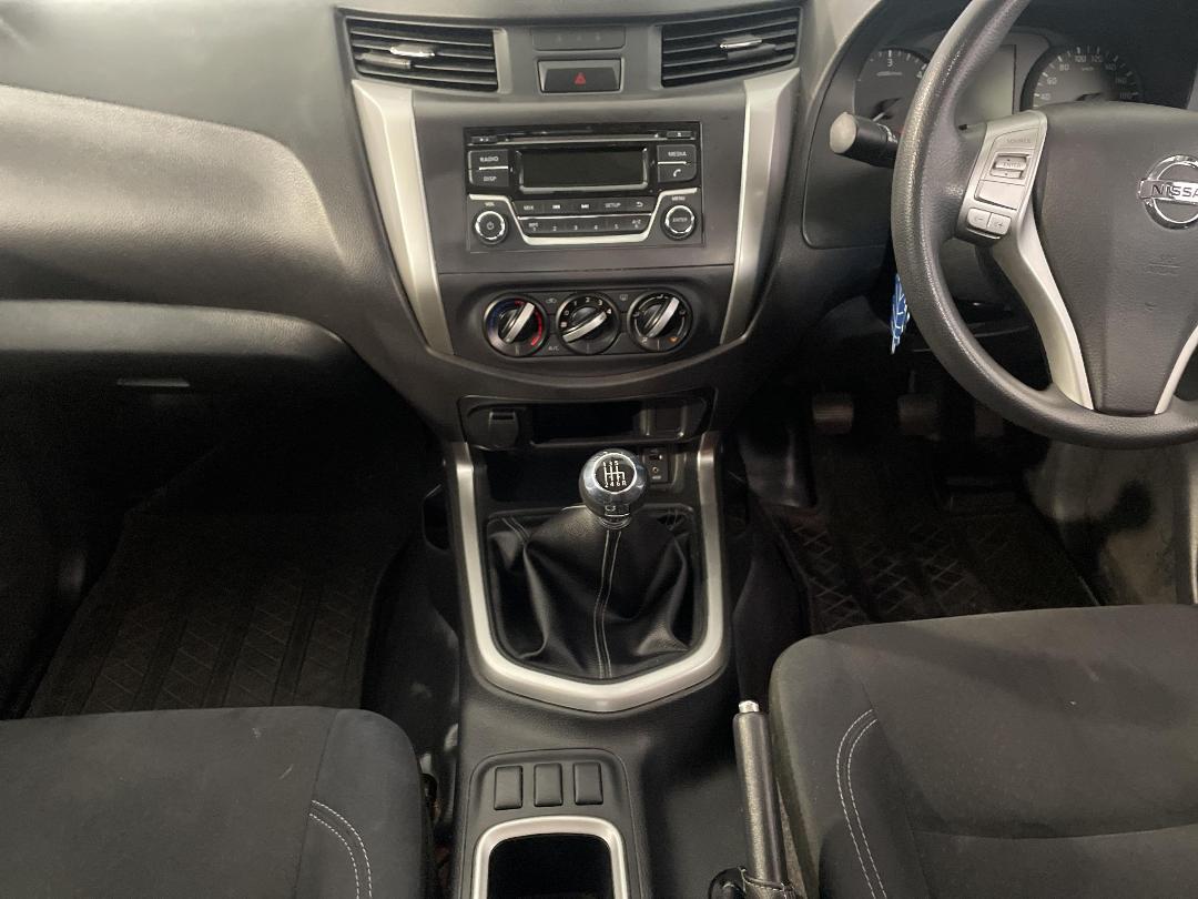 Photo '18' of Nissan Navara