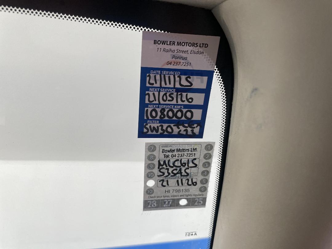 Photo '33' of Nissan Navara