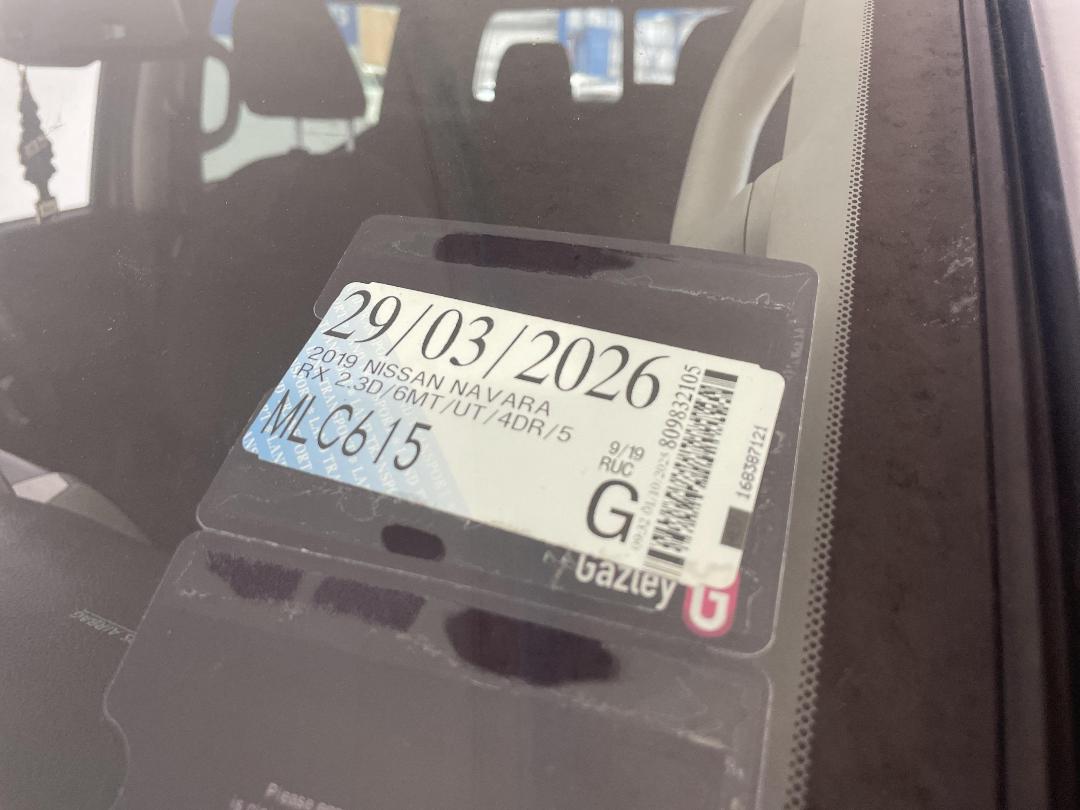 Photo '34' of Nissan Navara