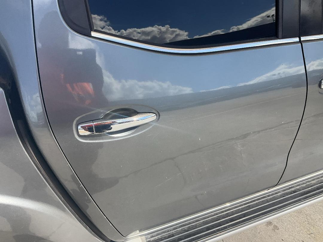 Photo '14' of Nissan Navara ST-X Photo '14' of Nissan Navara ST-X