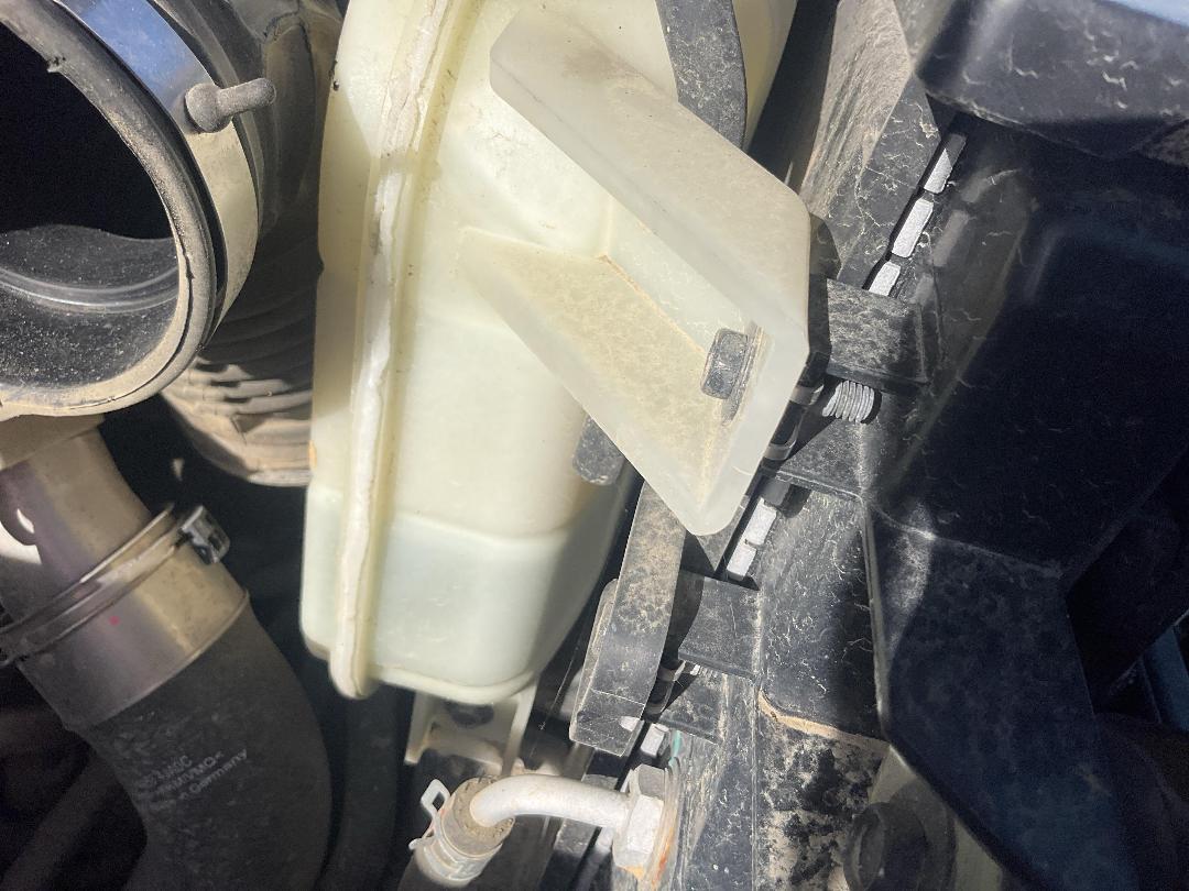 Photo '8' of Nissan Navara ST