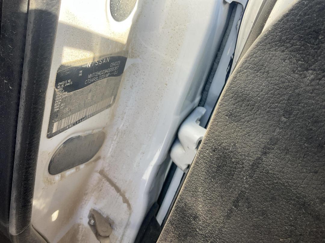 Photo '10' of Nissan Navara ST