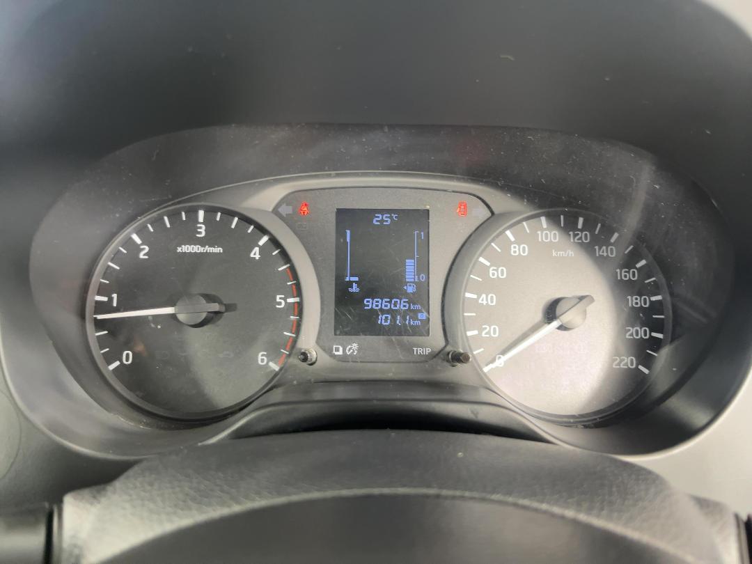 Photo '18' of Nissan Navara