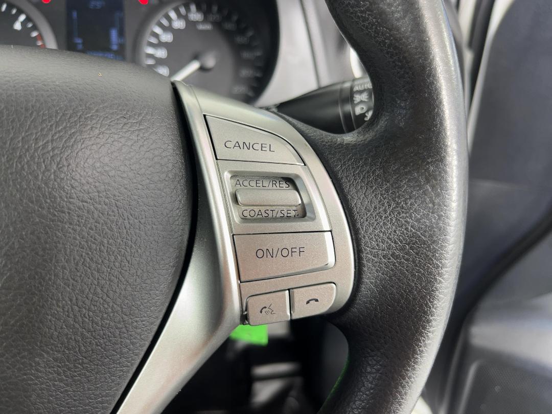 Photo '20' of Nissan Navara