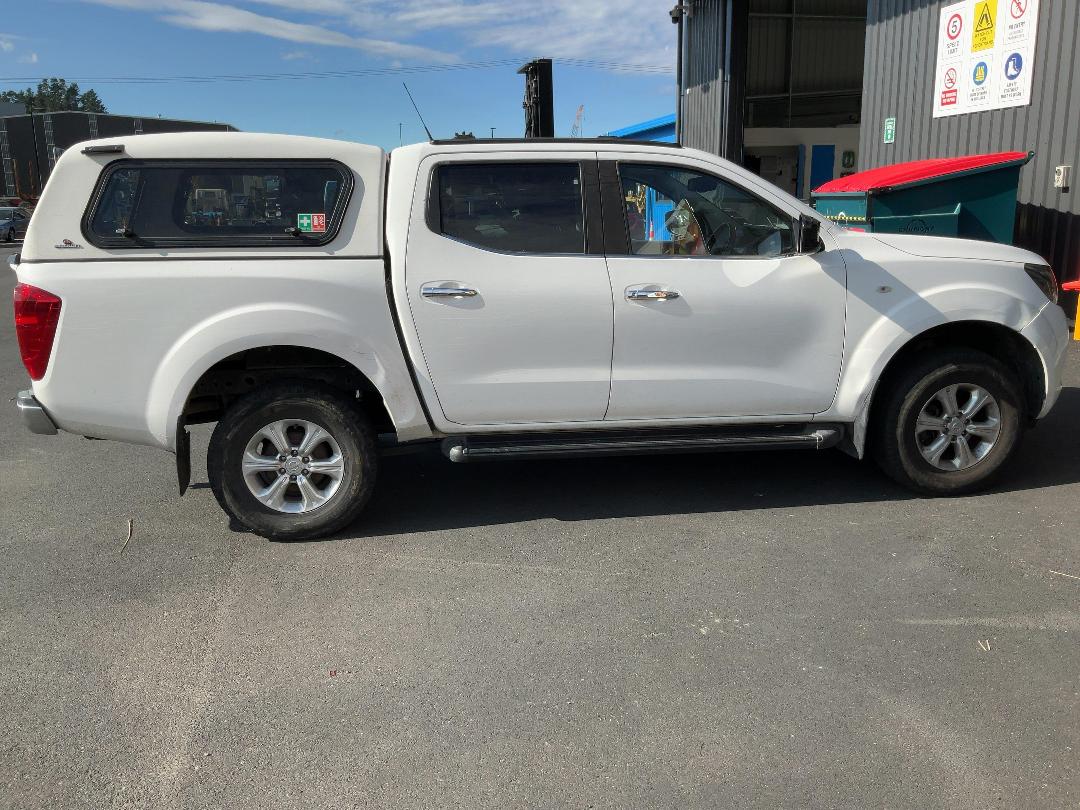 Photo '8' of Nissan Navara ST