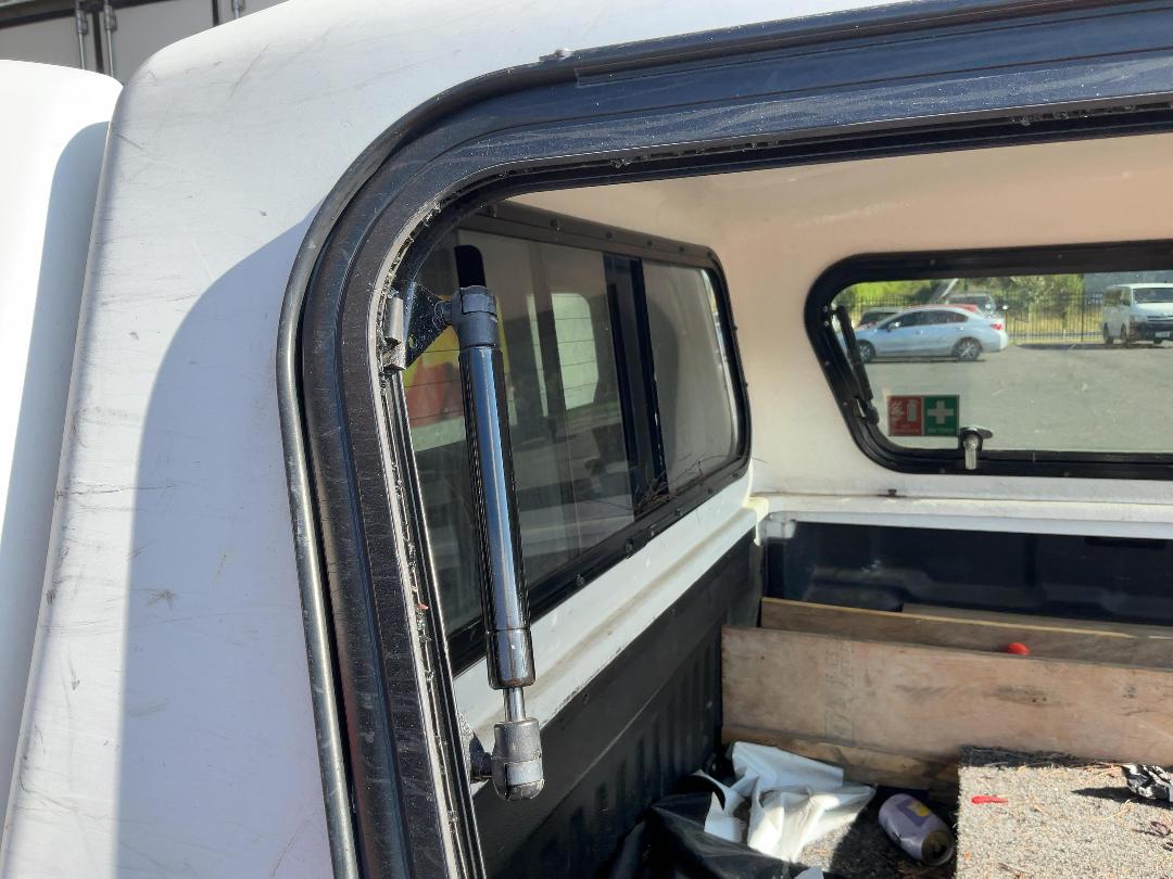 Photo '14' of Nissan Navara ST