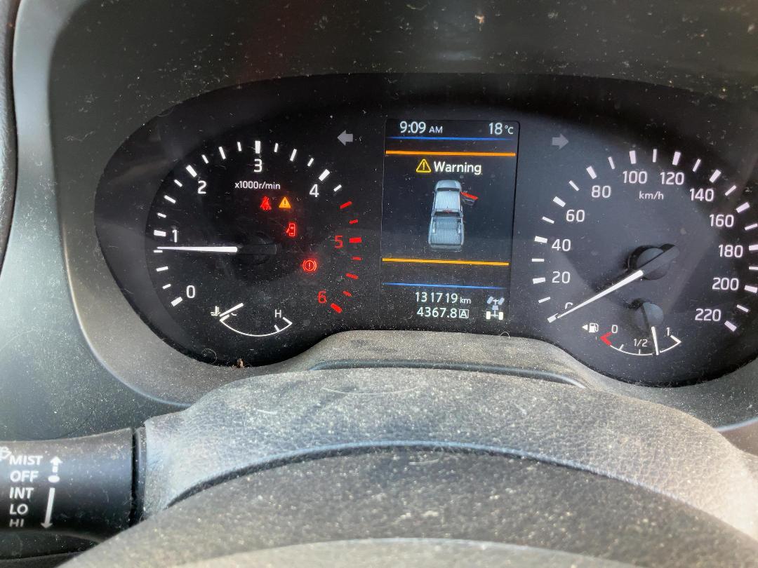 Photo '26' of Nissan Navara ST