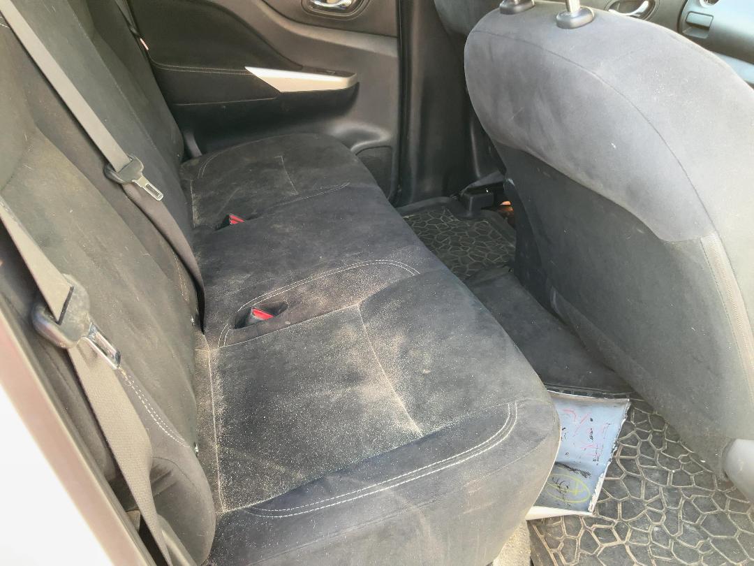 Photo '29' of Nissan Navara ST