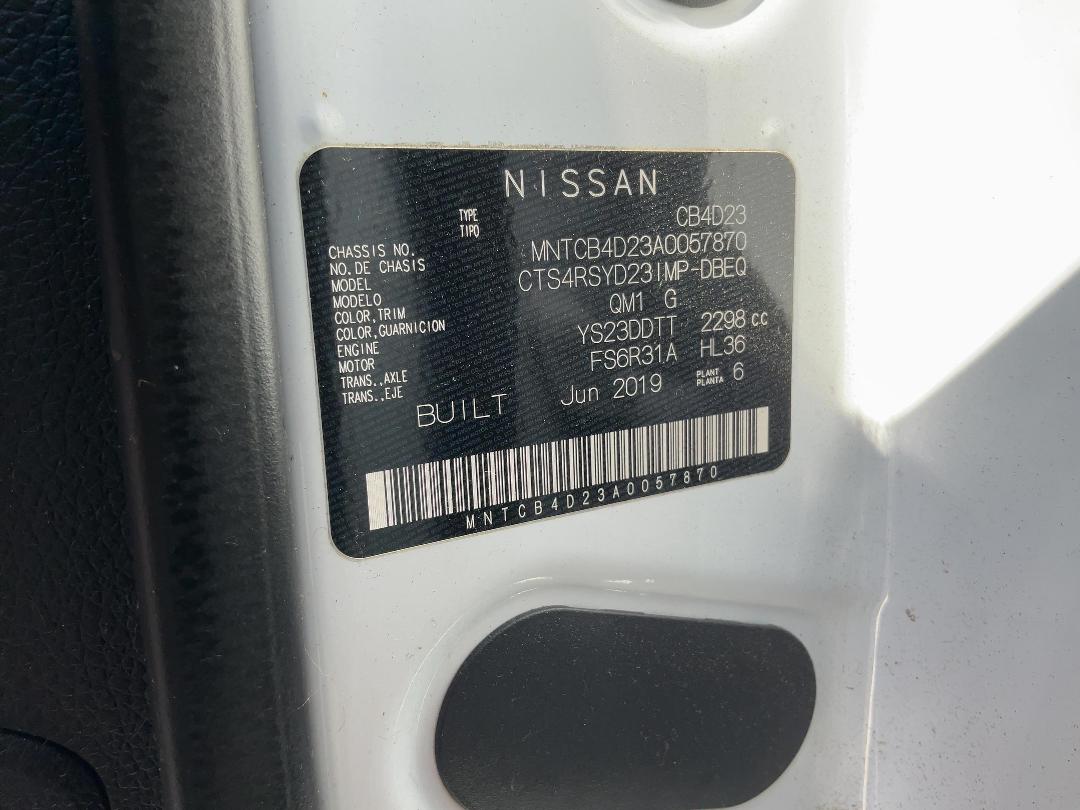 Photo '33' of Nissan Navara ST